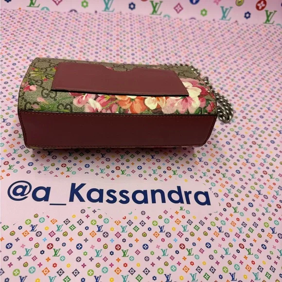 Gucci GG Blooms Padlock Chain Bag 🔒🌸😈 - Picture 8 of 12